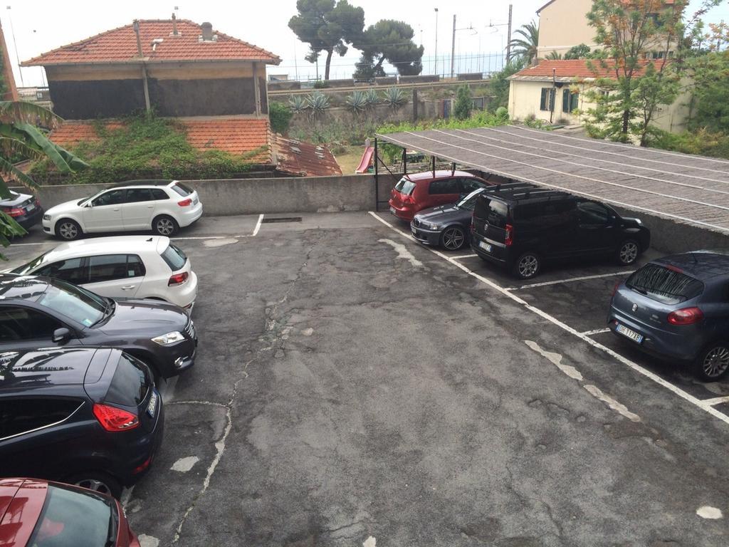 Residence Dei Fiori Bordighera Buitenkant foto