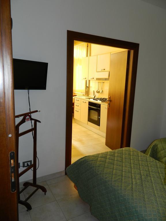 Residence Dei Fiori Bordighera Kamer foto