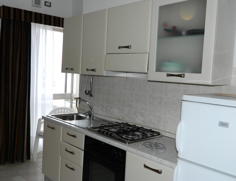 Residence Dei Fiori Bordighera Kamer foto